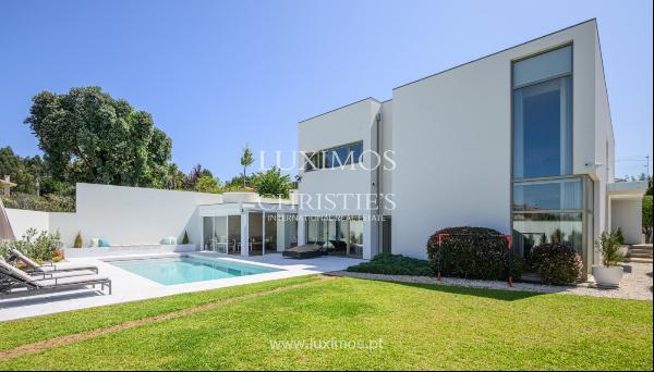 House with pool, for sale, in Francelos, Vila Nova de Gaia, Portugal