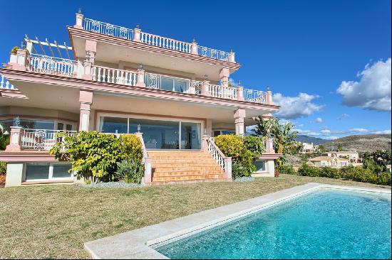 Eight-bedroom villa in Los Flamingos Golf Resort, Villa Padierna, Benahavis