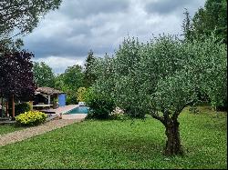 For sale old farmhouse renovated on more than 6.000m2 of park