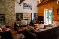 For sale old farmhouse renovated on more than 6.000m2 of park