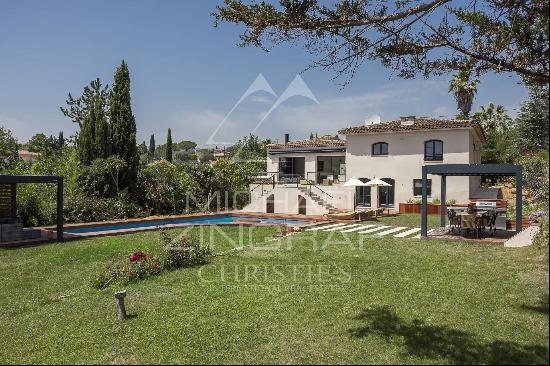 Family home with views of the surrounding hills