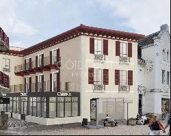 SAINT-JEAN-DE-LUZ - A 62 SQM APARTMENT WITH A BALCONY/TERRACE