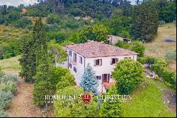 Tuscany - 17TH CENTURY COUNTRY HOUSE FOR SALE IN AREZZO