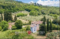 Tuscany - 17TH CENTURY COUNTRY HOUSE FOR SALE IN AREZZO