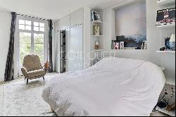 BIARRITZ - A 250 SQM TOWNHOUSE WITH ITS CHARMING GARDEN