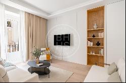 88 sqm flat for sale in Cortes, Madrid, Madrid 28014