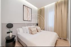 88 sqm flat for sale in Cortes, Madrid, Madrid 28014