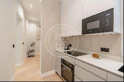 88 sqm flat for sale in Cortes, Madrid, Madrid 28014