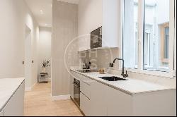 88 sqm flat for sale in Cortes, Madrid, Madrid 28014