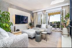 Apartment for sale in Málaga, Marbella, Cumbres del Rodeo, Marbella 29660