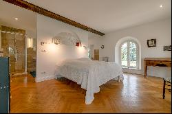 Sublime orangery in the heart of a castle