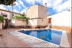 House with swimming pool and garage in the center of Vilassar de Mar – Costa nor