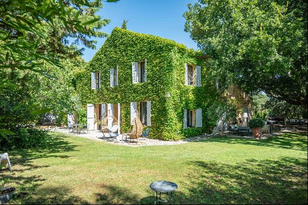 2 HOUSES- Beautiful property of 374m2