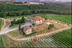 WINE ESTATE WITH 25.8 HA OF VINEYARDS FOR SALE IN CHIANTI CLASSICO, TUSCANY