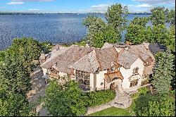 The View - Waterfront Estate with City Skyline Views