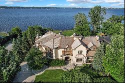 The View - Waterfront Estate with City Skyline Views