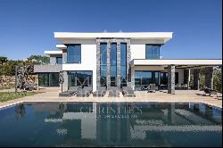 Newly contemporary villa with panoramic view