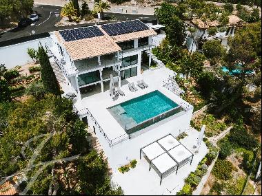 Exclusive villa with stunning sea views in Costa d'en Blanes