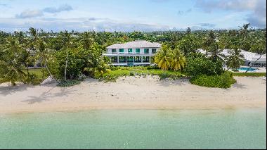 Spectacular 5-bedroom beachfront residence in Lyford Cay, Nassau.