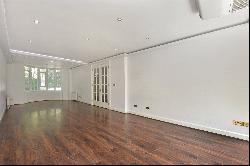 Hyde Park Square, Hyde Park, London, Hyde Park W22JT