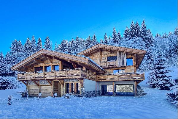 Exceptional chalet with swimming pool close to the ski slopes.