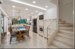 3-Story House in a Sought-after Location in Bnei Brak