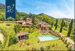 Estate with luxury villas in an ancient Medieval hamlet near Florence