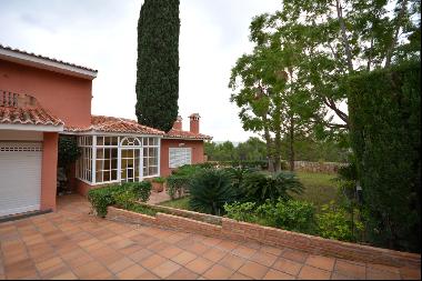 Luxurious and cozy villa in El Bosque