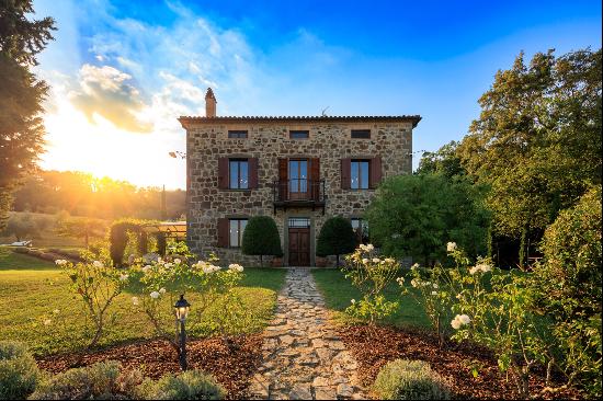 Villa Todi - stunning 19th century villa set in 10 acres of land