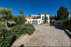 Tradicional 5-bedroom villa