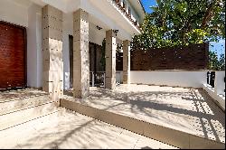 Detached Five Bedroom Villa in Larnaca