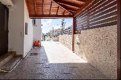 Detached Five Bedroom Villa in Larnaca