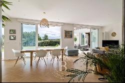 SOORTS-HOSSEGOR, FULLY RENOVATED HOUSE WITH UNOBSTRUCTED VIEWS OF PYRENÉES