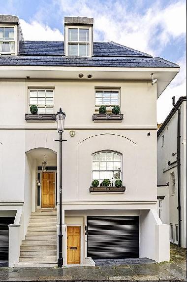 5 bedroom house to rent in South Kensington, SW7.