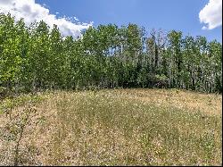  A Secluded Retreat Nestled Amidst A Vibrant Aspen Grove