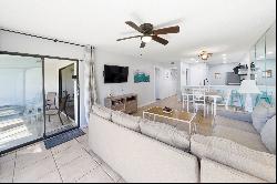 Affordable Gulf-View Condo Close To Beach And Attractions