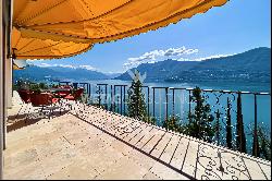 Mediterranean-style holiday villa with panoramic views of Lake Maggiore in Brissago for s
