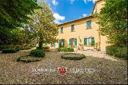 Chianti Classico - VILLA WITH 24,8 HA OF VINEYARDS FOR SALE IN TUSCANY