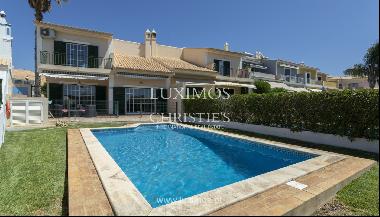 3 bedroom villa with pool, for sale in Vilamoura, Algarve