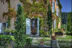 Charming 17th century property in Provence