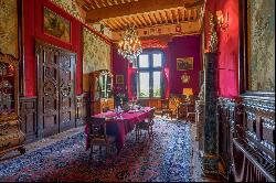 Exceptional listed Renaissance Château with outbuildings