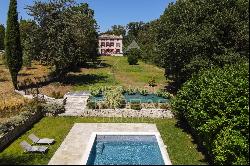 Aix en Provence- Renovated 18th century Provençal Bastide