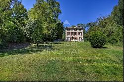 Aix en Provence- Renovated 18th century Provençal Bastide