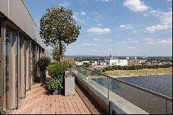 Luxurious and spectacular penthouse in one of Cologne´s landmarks