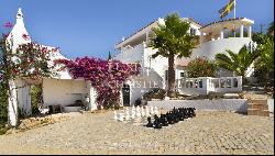 5 bedroom villa with pool and sea view, for sale in Estoi, Algarve