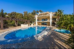 Beautiful villa with panoramic views in Marbella East