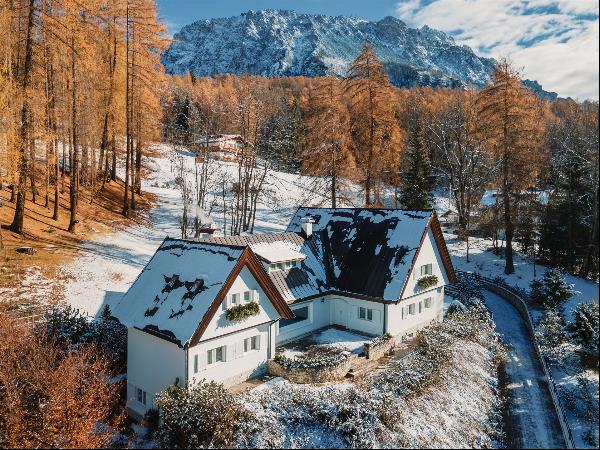 EXCLUSIVE CHALET IN CORTINA D'AMPEZZO, DOLOMITES