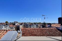 BAYONNE CENTRE – A 5-ROOM APARTMENT WITH A ROOFTOP TERRACE