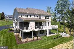 - Lot 11 Prescott Road #BENTLEY SALES CENTER, Berwyn PA 19312