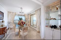 On the top of the Côte d'Azur - 4-bedrooms apartment